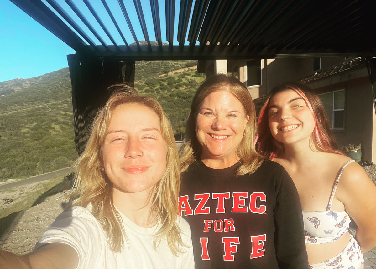 dmackey's tweet photo. @Aztec_MBB Proud alum cheered on the Aztecs with my daughters, Cal Poly SLO &amp; SFSU students &amp; native San Diegans!
#goaztecs
#aztecnation https://t.co/TvzEzar2BA