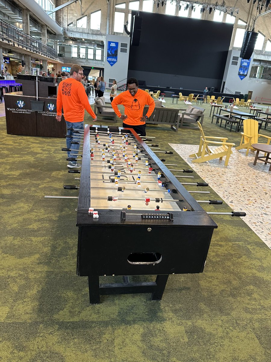 drmcclard's tweet photo. Other than the great educational conversations at #edcampstl, highlights included:
☕️ seeing what fuels @cmcgee200 ▶️watching @lambchop1998 &amp; @Neuro_d_Teacher explore the games

#learningstl @LearningSTL https://t.co/s47fZHCimY