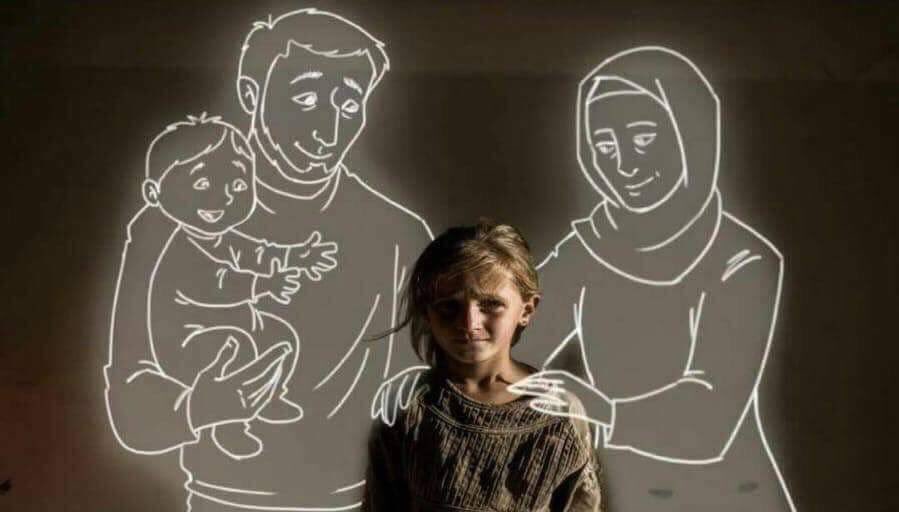 Peygamber Efendimiz’e gelerek, 
‘Ya Rasulallah! Kalbim çok katı; bunu gidermek için ne yapmalıyım?’ diye soran kimseye, Efendimizin cevabı şöyle oluyor: 

‘Yetimin başını okşa, yoksulu doyur ki kalbinin katılığı ortadan kalksın.’

(İbn-i Hanbel, II. 263)