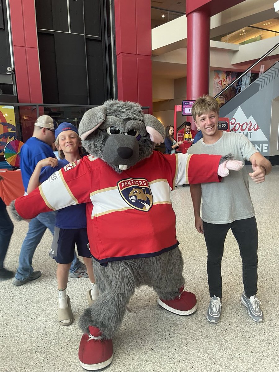 DemuthOwen's tweet photo. @FlaPanthers I will say the RatXPanther mascot combo is elite. https://t.co/GgsynRkaak