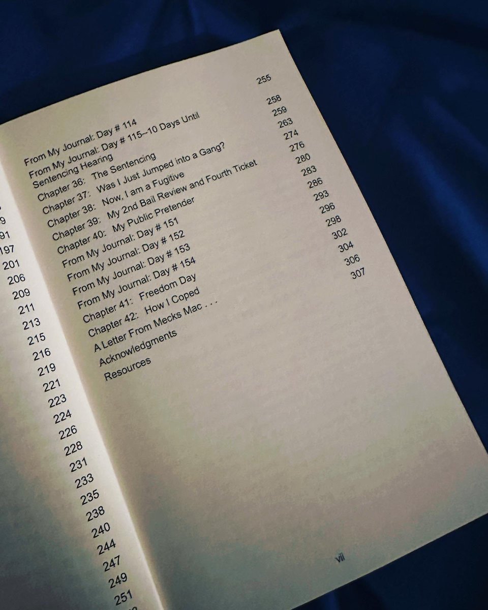 MecksMac's tweet image. Check out my #TableofContents from my #memoir #OUTOFTHEASHESIRISE #Surviving BCDC 📖 Which chapter most intrigues you? #indieauthors #Writer #truecrime #criminaljustice #socialjustice #prisonreform #Freedom_Now #freedom #TrueStory #OrangeIsTheNewBlack #reallife #Lockdown #prison
