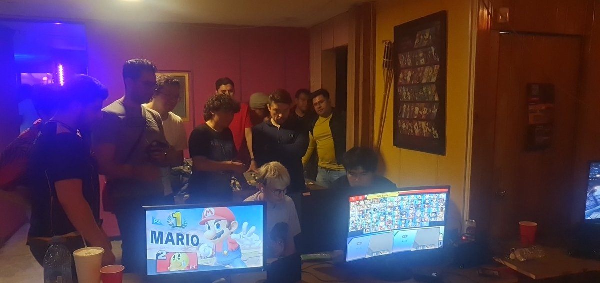 ElRyokan's tweet photo. ESTAMOS EN VIVO con #ElRyokanFINAL, caigan por ÚLTIMA vez a ver el deshuesadero del venue mas sabroso de Smash en la CDMX.

Continua Top 32 con @javi_ssb vs @RDT_Lawnatic

Con nuestros Casters invitados @Armandeus182 @Compa_Roy

AQUÍ, en la casa del JAIP

https://t.co/g3nDSc625P https://t.co/r1QjbH17WJ
