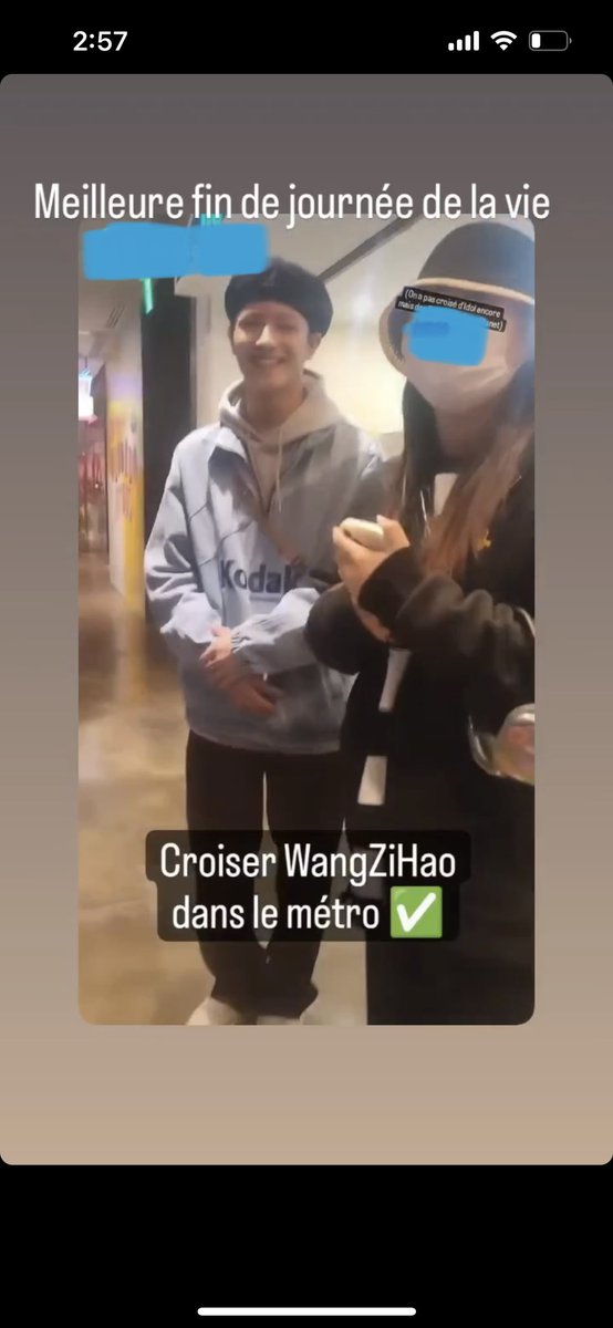 forwindery's tweet photo. Wang Zihao got out of his room and went out to Sinchon on march 30th to see his ads 

#왕즈하오 #BoysPlanet https://t.co/nJ4iuwVfy9