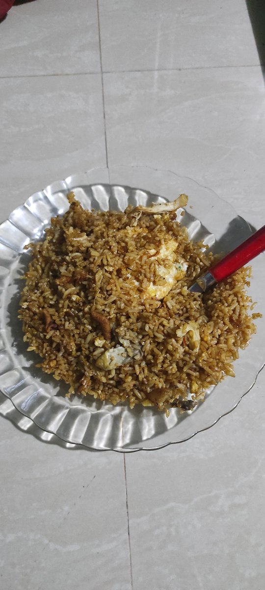 iam_funk's tweet photo. Monggo sareng maem, lawuhipun sekul kecap kalihan tigan goreng 🤣🤣🤣 https://t.co/HoBopPsLbR