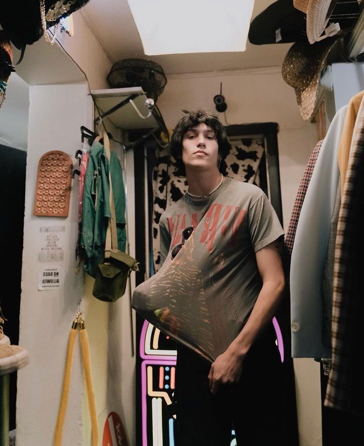 comforthuddy_'s tweet image. Daily I love @xhuddy tweet 🖤