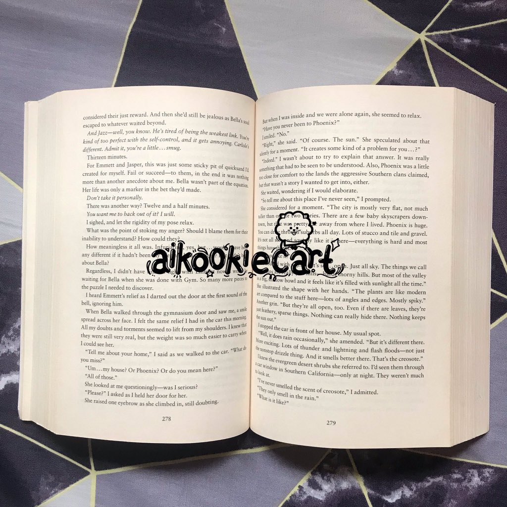 aikookiecart's tweet photo. 𐬹𓏸 wts lfb ph ꒰#AKCOnhand꒱𐬹𓏸

 𓏔 𓈒 midnight sun by Stephanie Meyer 

ꔣ read a few pages
ꔣ mint condition 
ꔣ payo
ꔣ dm to claim 

𓏔 𓈒 600php

🏷 twilight saga book https://t.co/4FgFBFg2ro