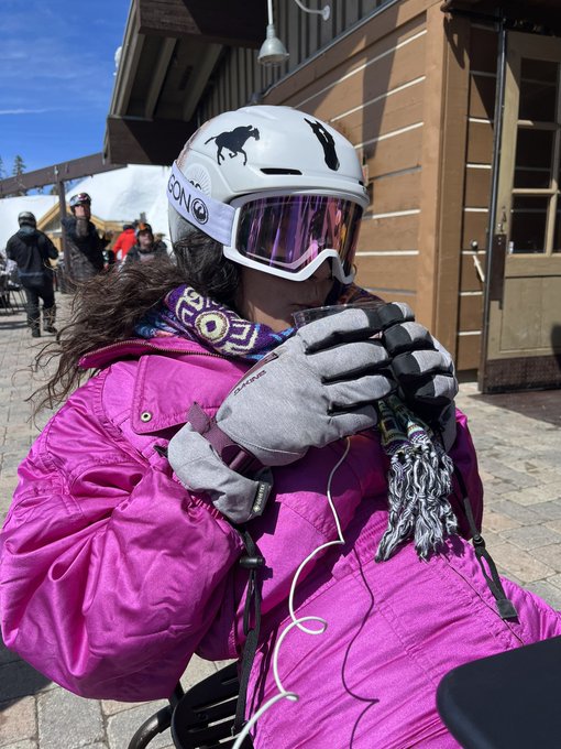 Mammoth for the weekend 🏂 https://t.co/UaE9RwHuvB