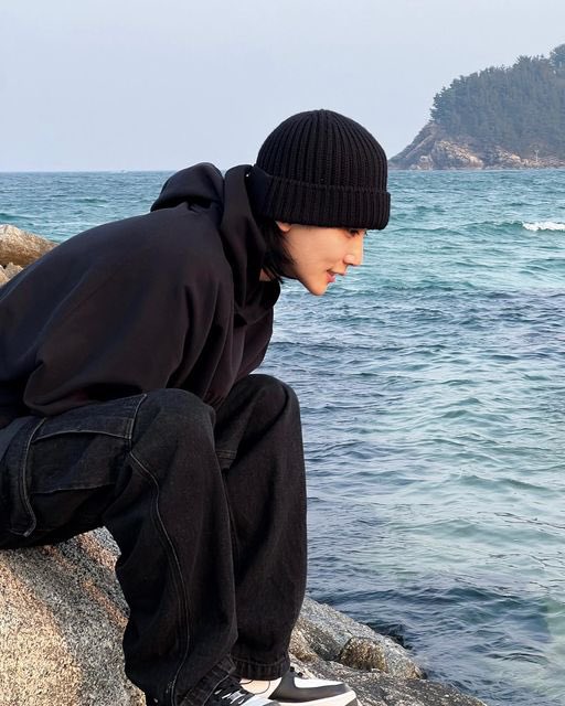 Jeonghan. tweet media