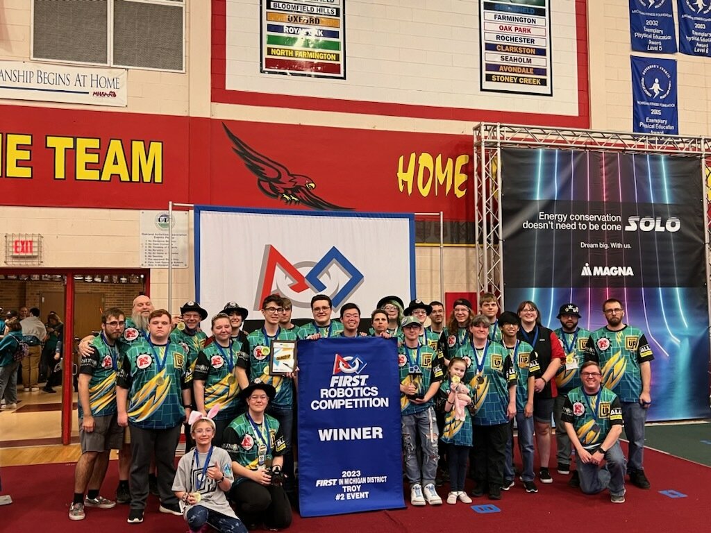 Hollywood Robotics 7211 tweet media