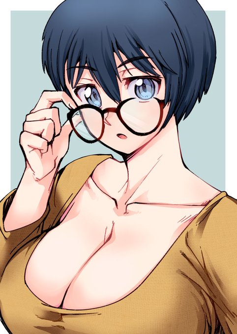 最近の太いフレームのデカいメガネ可愛いっていう落書きです 