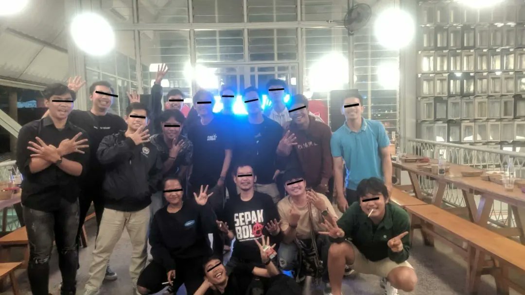 We're not really here!

#decitizens