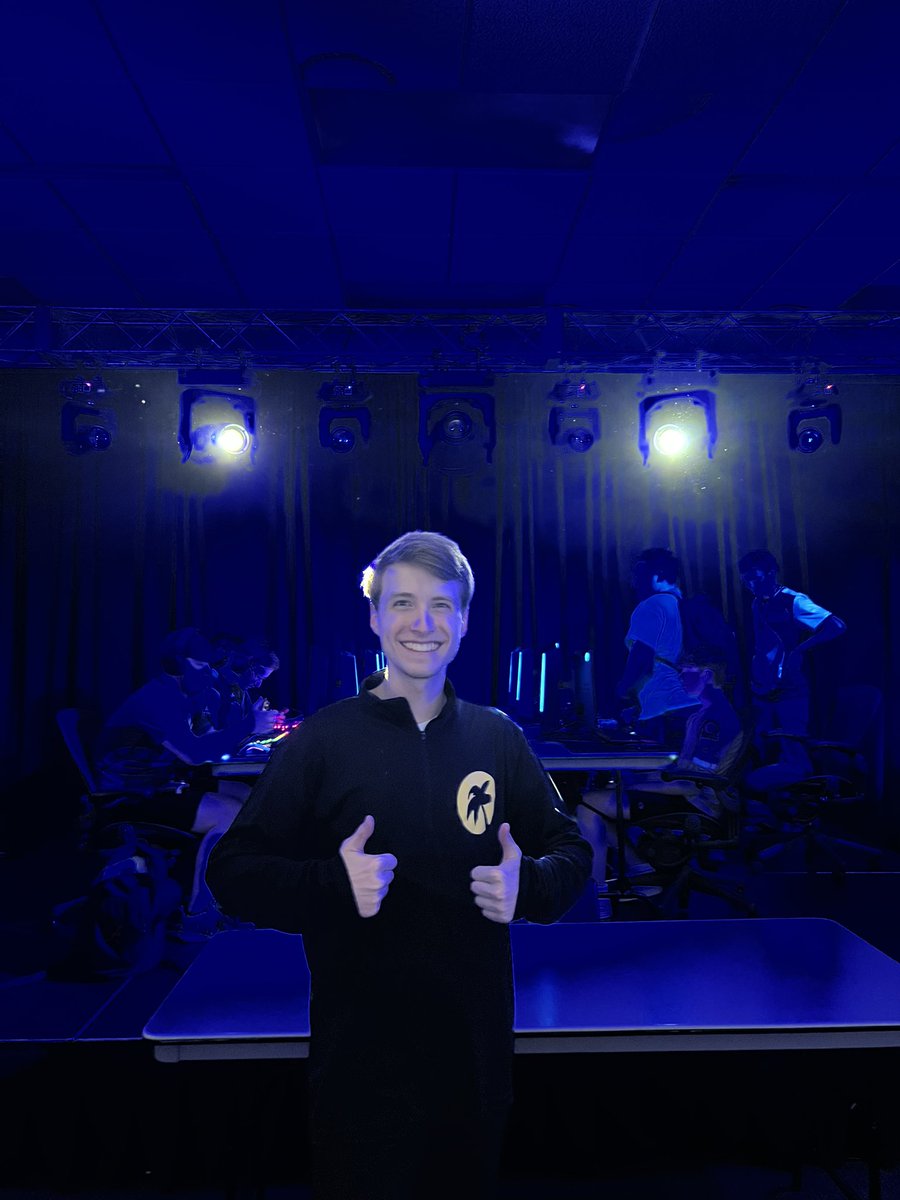 BepicCasts's tweet photo. Me and @ThatGuyFoof casted 49 games of Rocket League across 11.5 hours today

We are spent but had a total blast casting @EsportsSEL’s Season 3 Playoffs after being involved since the start. SEL was my first paying gig a year and a half ago and both of us have come so far 😁😁 https://t.co/Y834tMMl7P