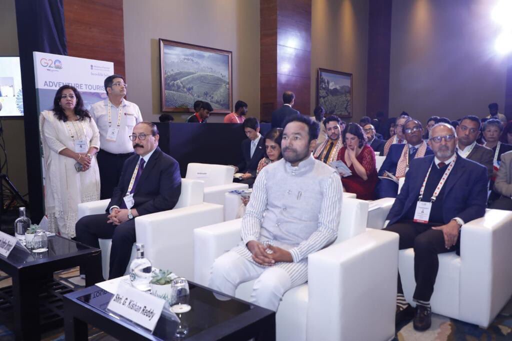 darjecon's tweet photo. We welcome all the G20 delegates for the 2nd Tourism Working Group Meeting being held from 1st to 3rd of April, 2023 in Darjeeling. 

We would like to express gratitude to Hon’ble Union Tourism Minister Mr. @gkishanreddyofficial for gracing the occasion. https://t.co/hdrWaWhHbx