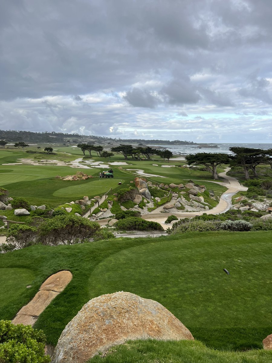 ColsonBates's tweet image. New digs - Monterey Peninsula Country Club. Feels great to be back in California. Excited to be working on this amazing property. #MPCC