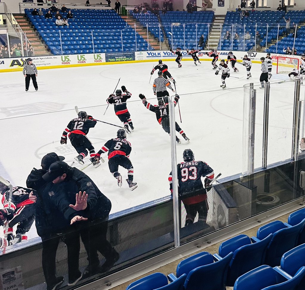 14’s beat Shattuck 2-1 in OT to move onto the <a href="/usahockey/">USA Hockey</a> National Semifinals 🔥🔥🔥 #TheShield⚜️ #Nattys23🇺🇸