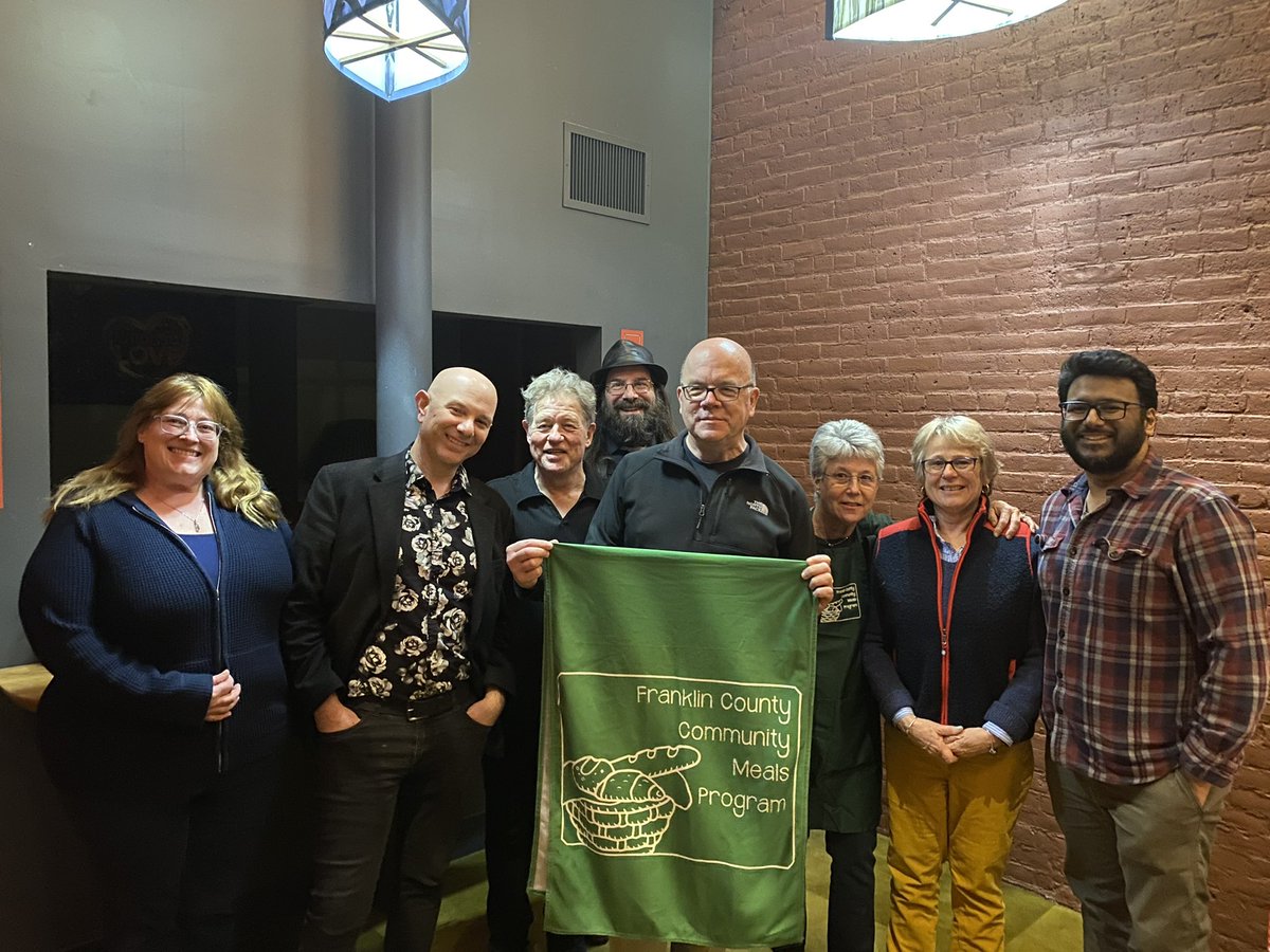 repwhipps's tweet photo. Thank you @JimmyTingle for a fantastic show to benefit @FCCMP When it comes to food access @MonteBelmonte and @RepMcGovern continue to walk the walk! https://t.co/Okczo1rZ4Z