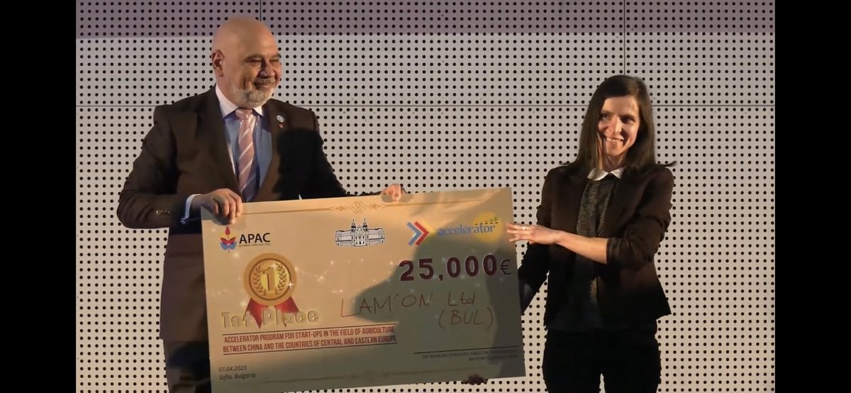 NabilGangi's tweet photo. Honoured to represent @FAODG in the Accelerator Programme Awards by the Association of Promotion of Collaboration between China &amp; Central&amp;EasternEuropeanCountries in @Bulgaria under auspices of Ministry of Agriculture &amp; @FAO for innovations in Agriculture &amp; @FoodSecurity https://t.co/BpX7sSHjVL