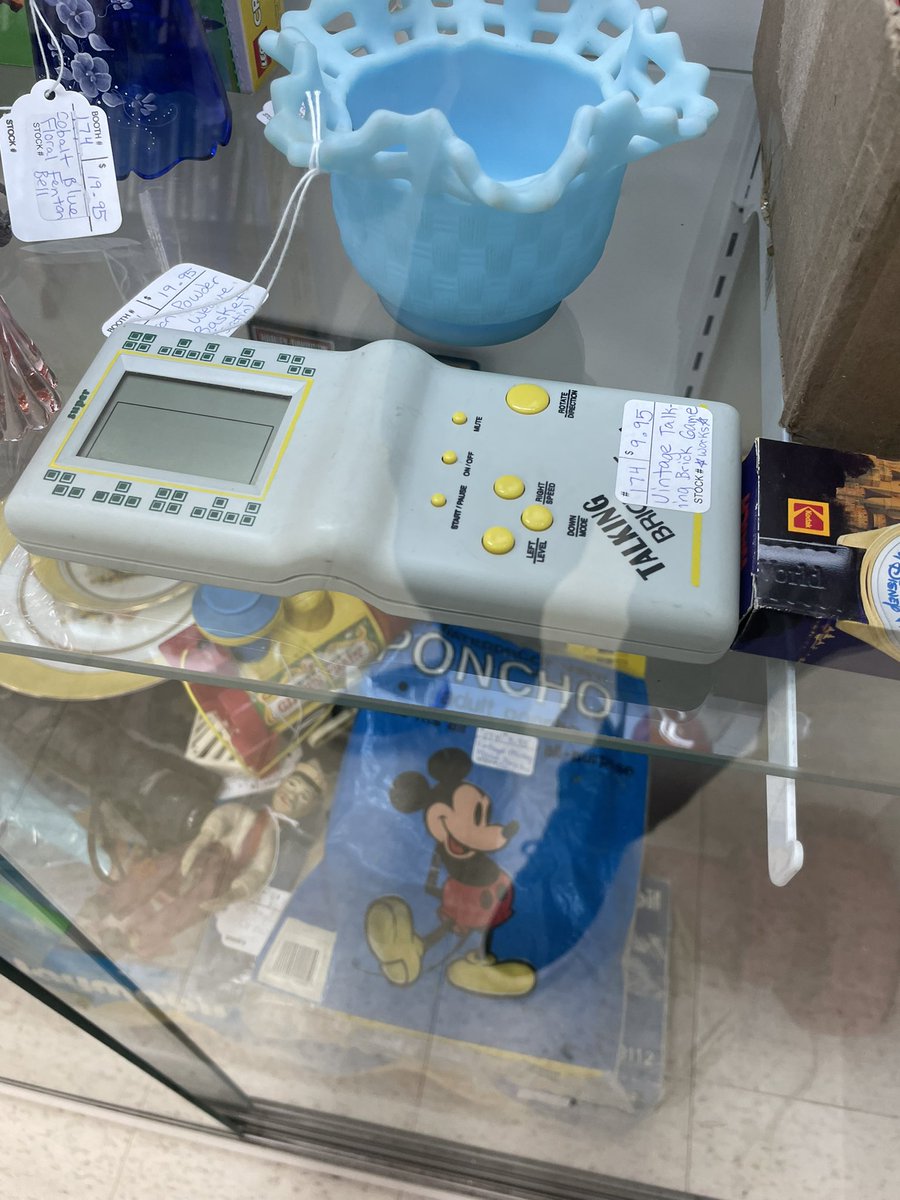 Shaggless's tweet image. Being a @tarkov player I know what I have to do.. but I don’t know if I have the strength to do it 😳🍑 #EscapefromTarkov #securecontainer #tetris