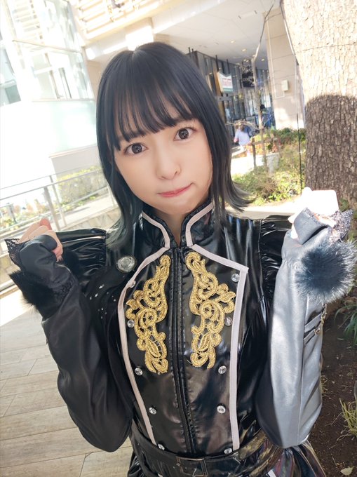 寺坂ユミ