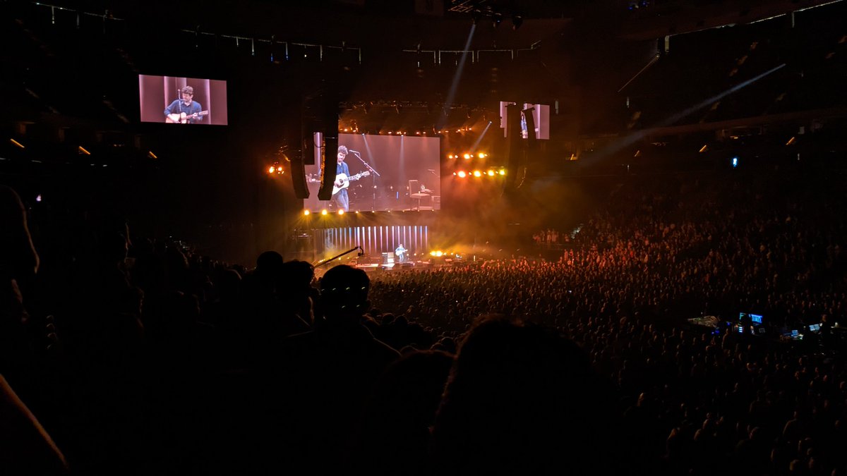 CopyCody's tweet image. Date Night! John Mayer at the Xcel...great set so far!