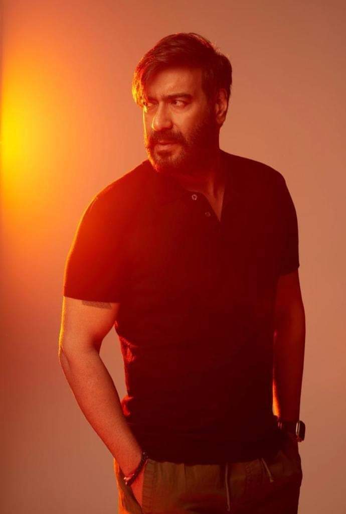 Apna boss always Rock 

#HappyBirthdayAjayDevgn