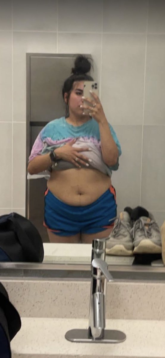 mjaayzee's tweet photo. Officially 18lb down! 🫶🏽🥳  postpartum really beat my booty this recent time. makes me happy to see that I’m slowly getting back to my old self 🥹🥹🤍 https://t.co/6L8lOfOocD