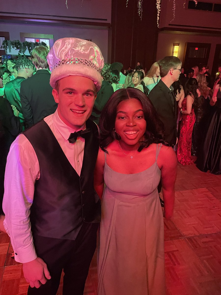 marcusstuco's tweet photo. Congrats to you Prom King and Queen… Brandon B and Muna N!👑 https://t.co/PrVADW5vBz