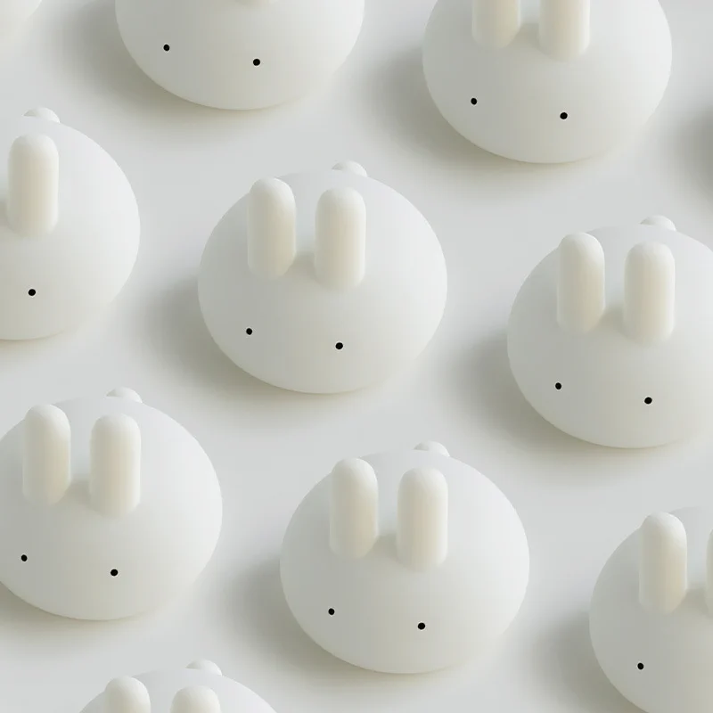 見た目も手触りもふわふわ！？癒されるうさぎのナイトライト。