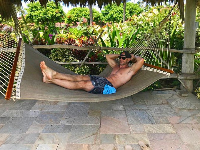 hanging out today, cheers friends! https://t.co/JAc809IJ2o<a href="/tag/mvsales"class="tags"><span>#mvsales</span></a>