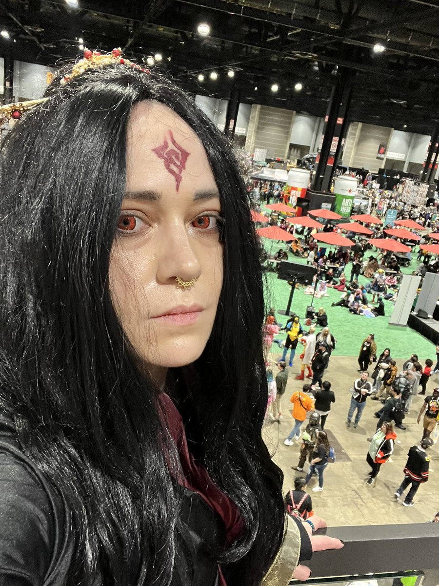 heyokaymeow's tweet photo. All these people and none of them are Shizun ๐
#luobinghecosplay #whenwill myshizunreturnfromcangqiong https://t.co/0j6b8v2asJ