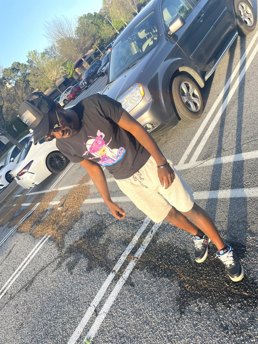 Babyg20010's tweet photo. Somewhere getting fucked up 🍾 https://t.co/HkH5yFVXam