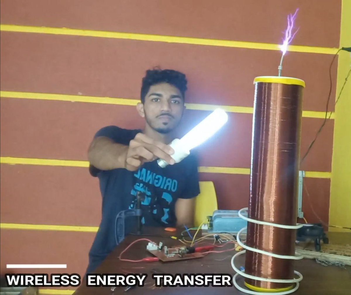 styrish27's tweet photo. Wireless energy transfer from tesla coil. | Styrish Rodrigues. https://t.co/scYgebSQCt