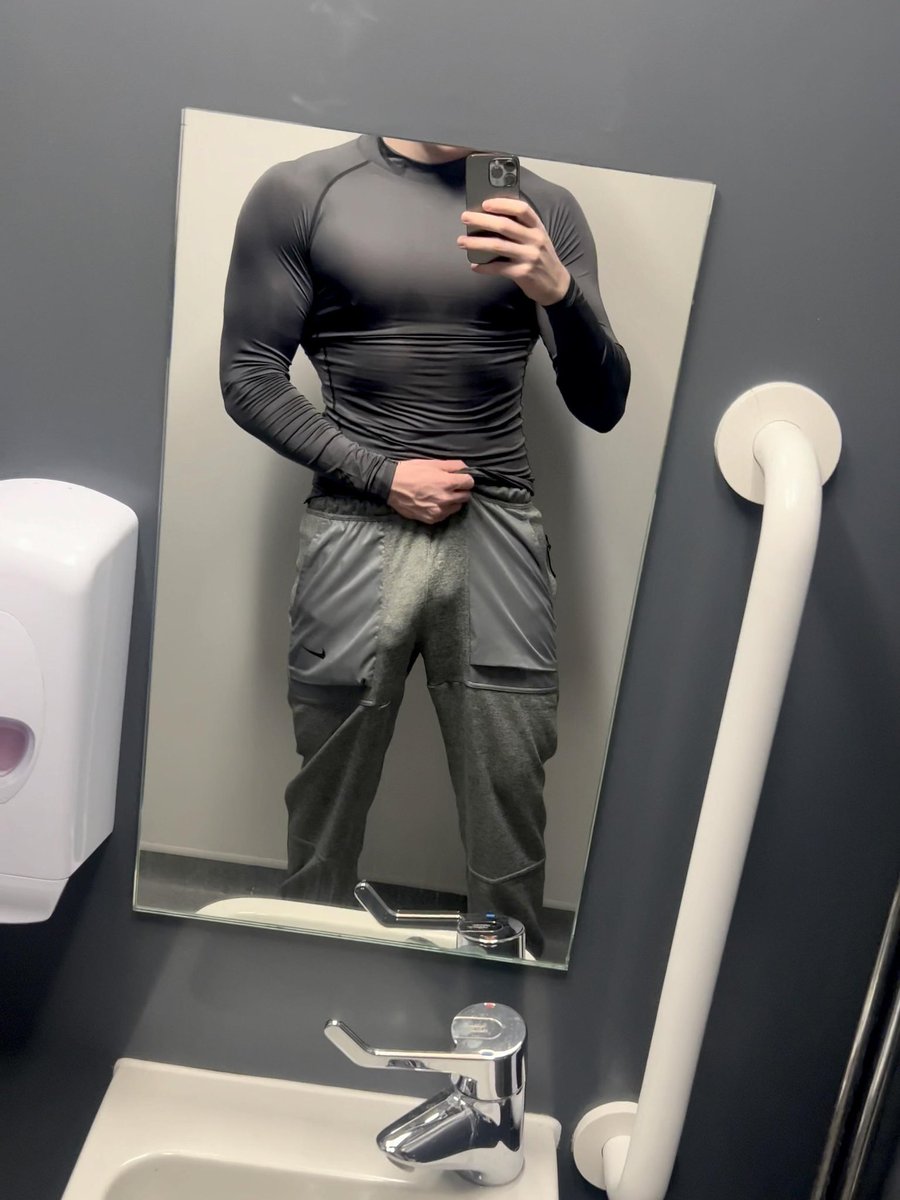 lustforhomies's tweet photo. Bottoms RT #fitness https://t.co/sbPLGO6rXp
