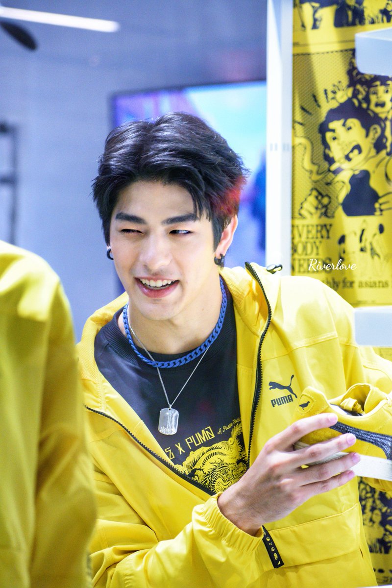 RYoonsuk2's tweet photo. Hello Sunday💛#lukevoyage #ลุคอิชิคาว่า #pumabrandambassador #pumaTH #PUMAxFFXIV #pumacourt #ctw https://t.co/xLpCZpL5j8