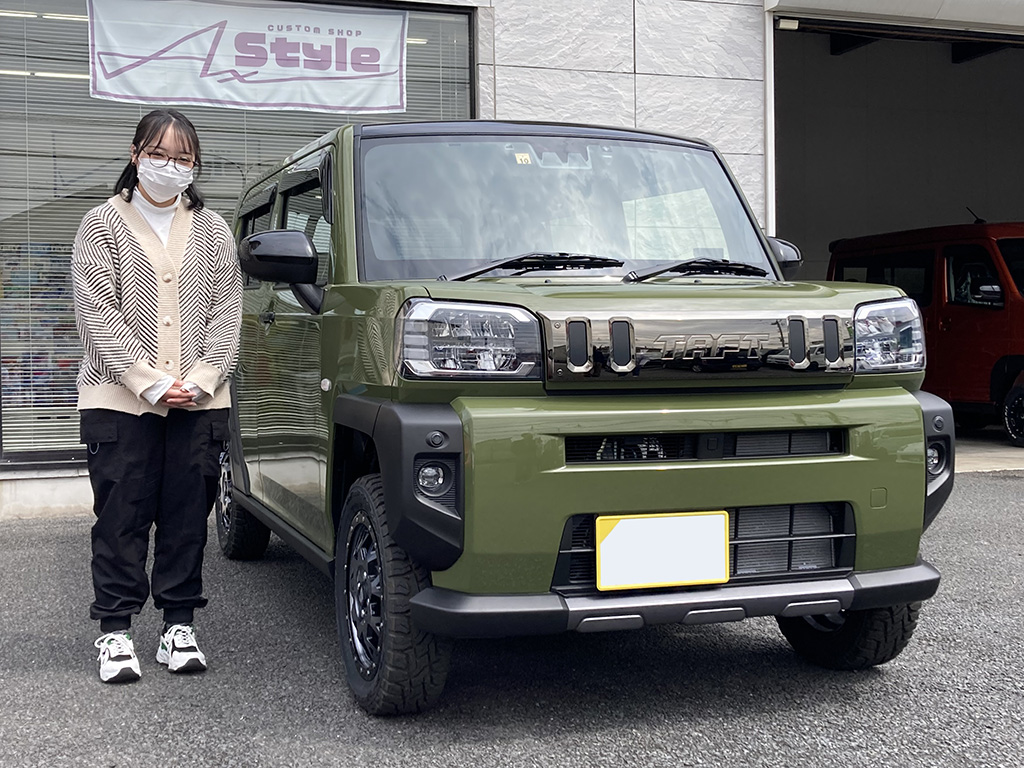 Axstyle_onix's tweet photo. 本日、神奈川県のI様にタフトGターボ ダーククロムベンチャーをご納車しました。
30mmリフトアップ、社外アルミ＆オフロードタイヤ装着のコンプリートカーです。

I様、この度は当店をお選びいただき誠にありがとうございました。
今後とも末永いお付き合いをよろしくお願い申し上げます。

#タフト https://t.co/wXG6FEzHHq