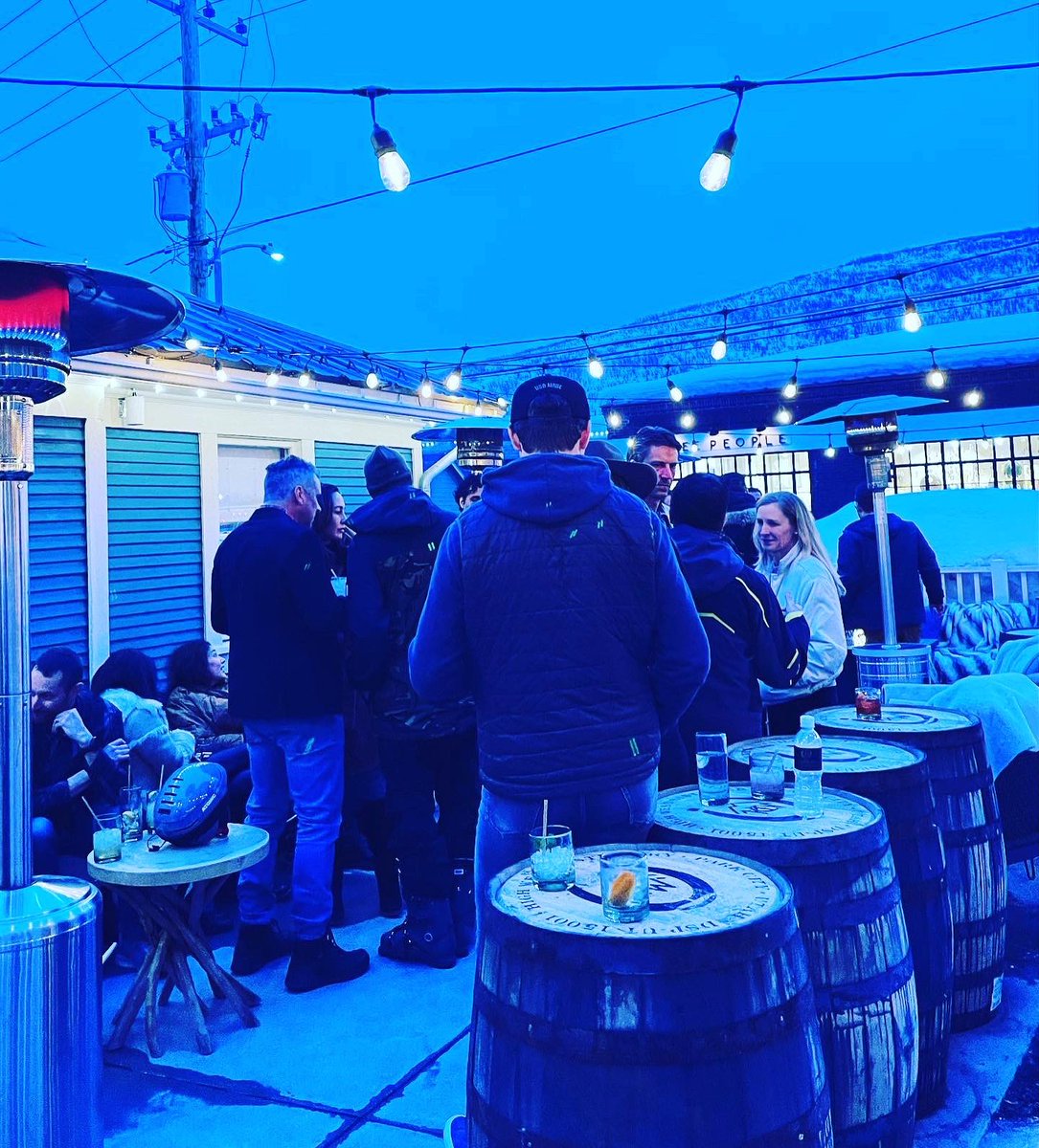 suzanne_kari's tweet photo. Great event tonight at #highwestdistillary ~ #meetingplanner #offsiteevent #parkcity #utah https://t.co/RTbD31sjKc