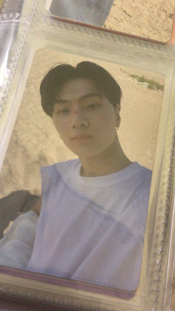 ddeunoonie_'s tweet photo. * ੈ✩‧₊˚ #ish_mails ˚* ੈ✩‧₊ | #proofsxmeg 

hello @parkchaeger ~ jay already arrived safe and sound ! tysm for packing him safely 🫶🏻🫶🏻 oddy selca agenda done!! 💐 https://t.co/QolKDjHmwx