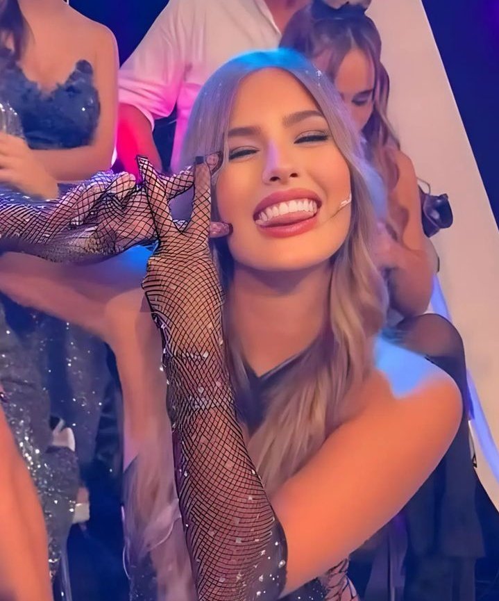 mauroftemilia's tweet photo. @JazGonzaleezz Las dos mujeres mas hermosas de argentina😍 https://t.co/taS2iyB8IN