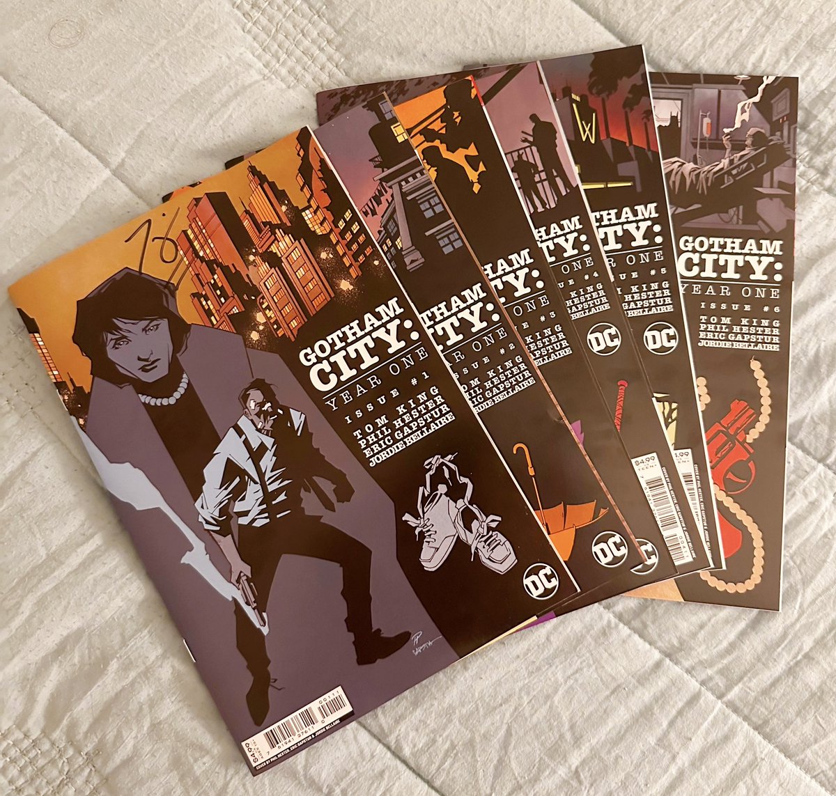 I swear <a href="/TomKingTK/">Tom King</a> my grandfather told me the same *exact* story on his death bed. If only he had taught my dad to not to walk into dark alleys. #timetocleanthebatcave
