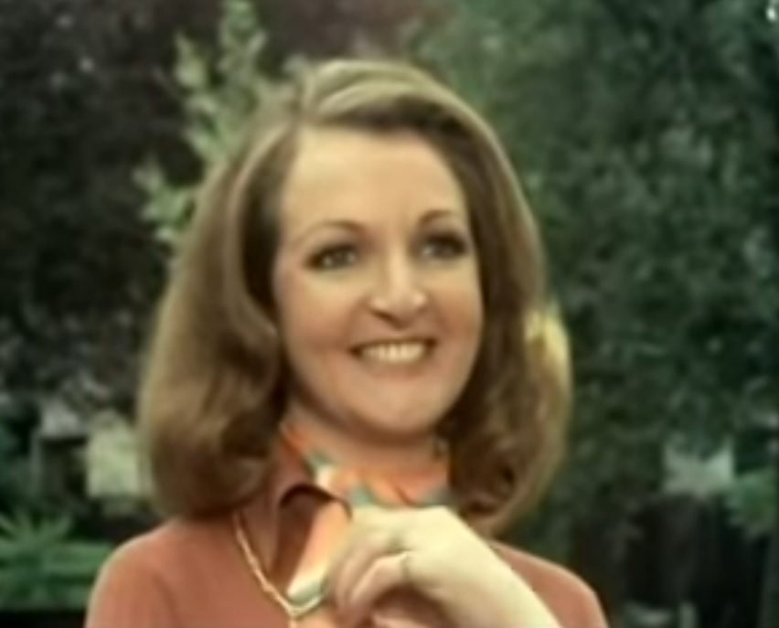 A Happy Birthday to Penelope Keith who is celebrating her 83rd birhtday today. 