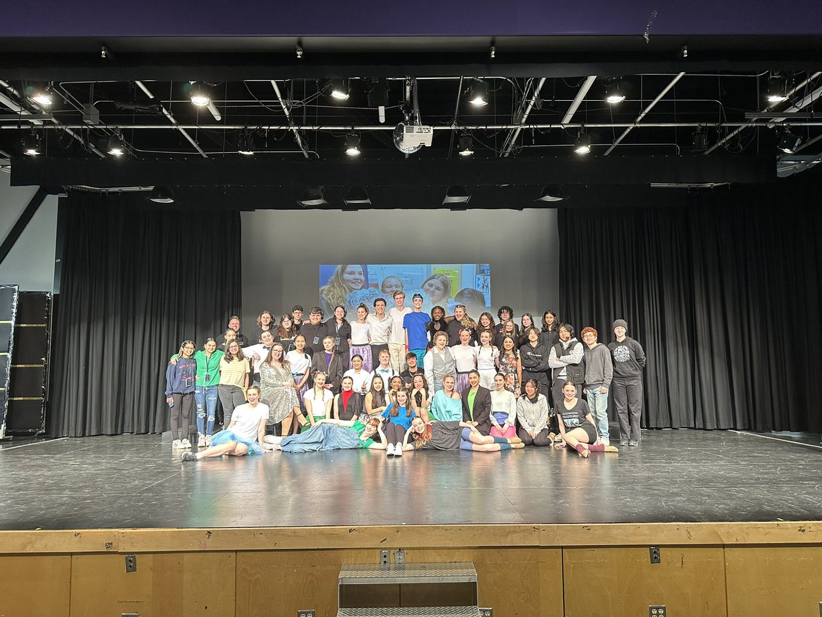 SmithAlanna's tweet photo. So incredibly proud of the cast &amp; crew! This is our LEGACY. @HolyTrinityOak 🥰💗🎭🎶🖤💛 #LEGACY #hcdsb #mainstage #artsmatter #theatrekids https://t.co/HbQs2JrRsf
