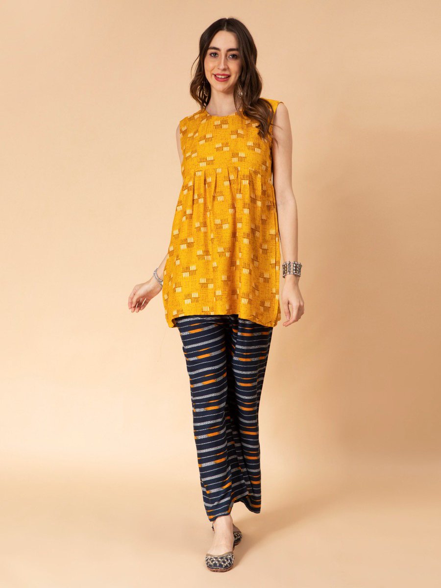 fabclub_'s tweet photo. Which style suits you - Anarkali Kurta Or Short Tunics 🤔

#LinkInBio 🔗

#Fabclub #Kurti #Fashion #Tunics #TrendyKurta #OfficeWear #WorkWear #OcassionalWear #CasualWear #Style #KurtaSets #NewArrivals https://t.co/6AGr4ztptx