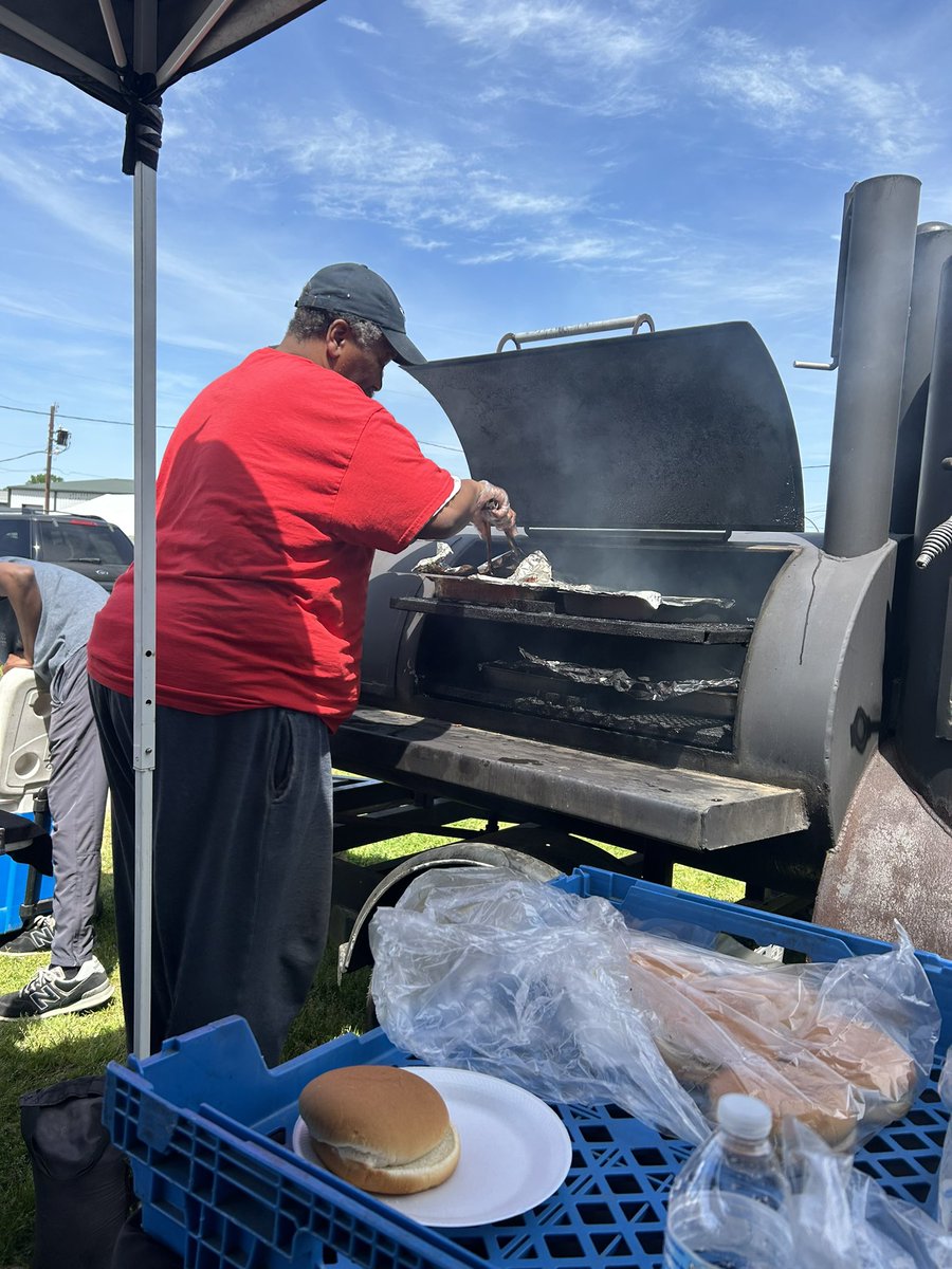 bbq_epic's tweet photo. Great Saturday weather at First Monday. Sold out! https://t.co/mZ6Abq4wX9