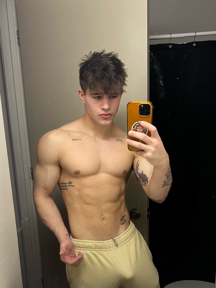 Brocklongmanof's tweet photo. RT when you see it 👀#fitness
https://t.co/9GnG0Hs8Ne https://t.co/0dH0qrW90C