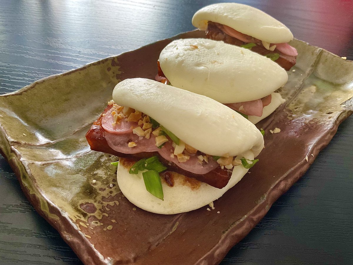 Schmoozequeen tweet media