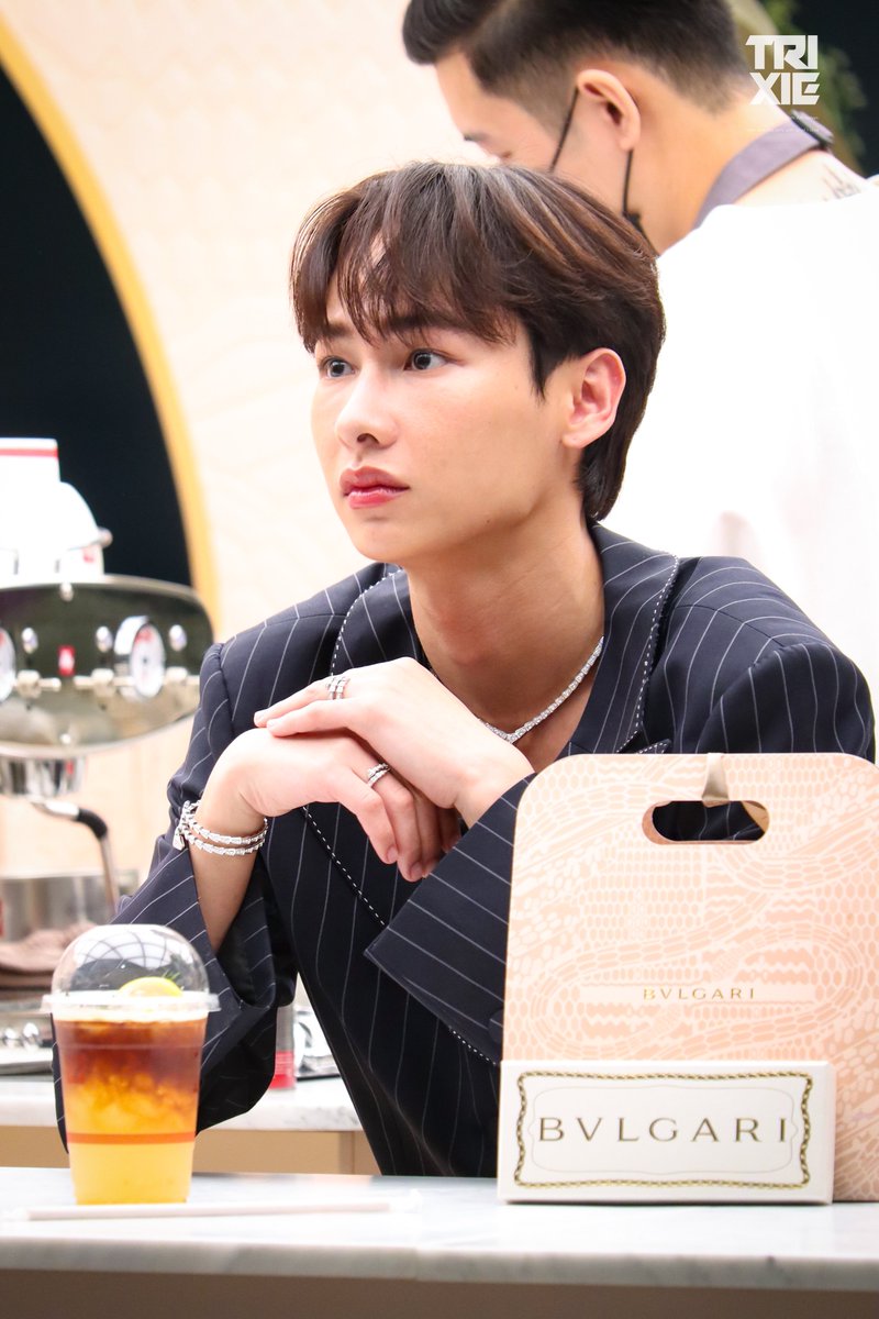 TRIXIE1995_'s tweet photo. ˚  ༘ แป๋วแหวว⋆💖✨｡˚ ⊹

01042023 #BulgariSerpenti75xGun 

GunAtp x BVLGARI75th

— @AtthaphanP ᥫᩣ𓂃
#กันอรรถพันธ์ #GunAtthaphan
#กันอรรถพันธ์น่ารักกว่าที่คิด https://t.co/rC5kK35SNy