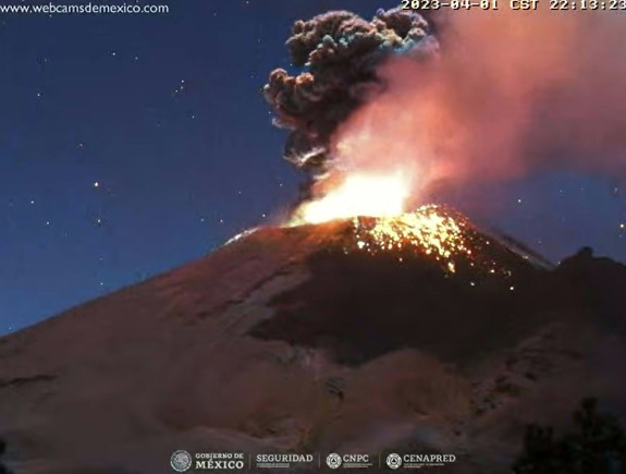 webcamsdemexico's tweet image. ¡Otra más!
🌋 Explosión del #Volcán #Popocatépetl a las 22:12 hrs.
Vista: #Tlamacas.
🚦 Alerta Volcánica: #AmarilloFase2.
NO arriesgues tu vida ni la de los rescatistas.
🚷 Respeta el radio de exclusión de 12 km.
Vía: #CENAPRED @CNPC_MX.
webcamsdemexico.com/webcam/popocat…
