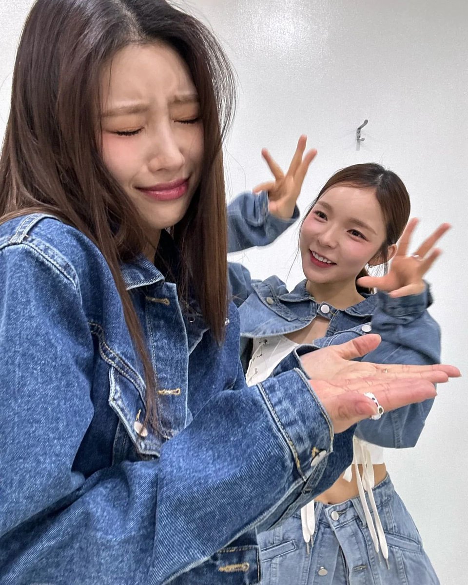 pearl_withyou's tweet photo. 이미주님 인스타그램 속 #박진주 
💙🩵 주주시크릿 https://t.co/4Xa8FTjpAd
