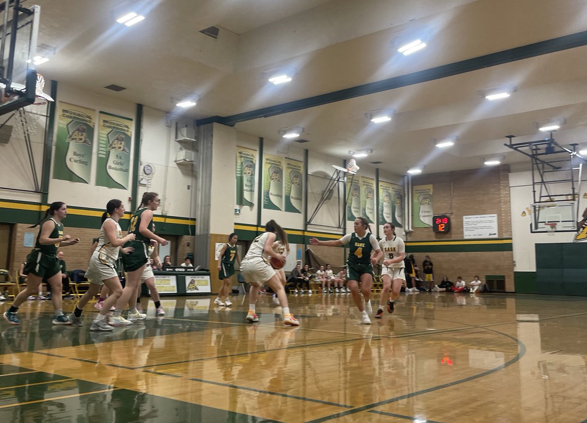 Loved getting to meet so many passionate and hardworking athletes today at <a href="/basketballsask/">Basketball Saskatchewan Inc</a> Super Camp! Also thankful I got to catch one of our <a href="/SheldonWillColl/">SheldonWilliamsColl</a> Spartans kill it in the all star game!