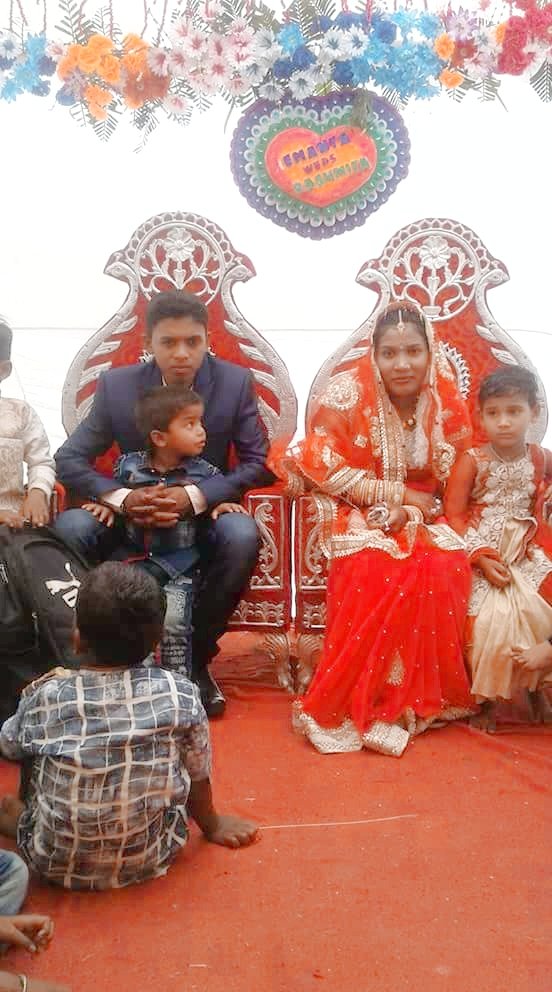 Hemantakand1995's tweet photo. Today is my 5th wedding anniversary my Life partner 💞💖❤️ @Rashmilata1997 https://t.co/y6I0zpKgKC